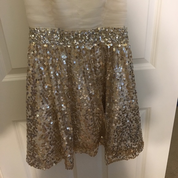 Short homecoming dress - Picture 3 of 3
